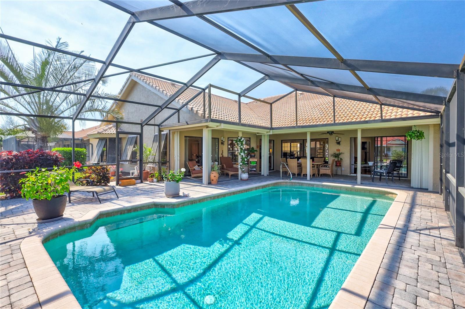 105 INLETS BLVD #105