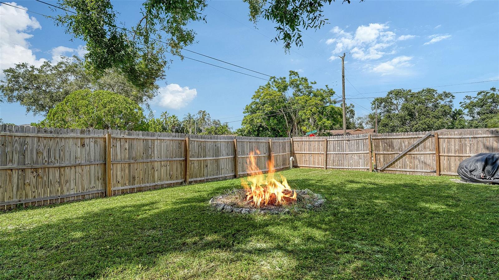 4728 BROOKSDALE DR