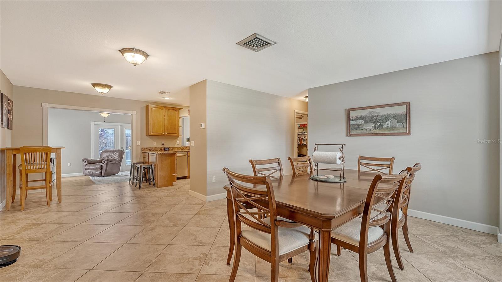 4728 BROOKSDALE DR