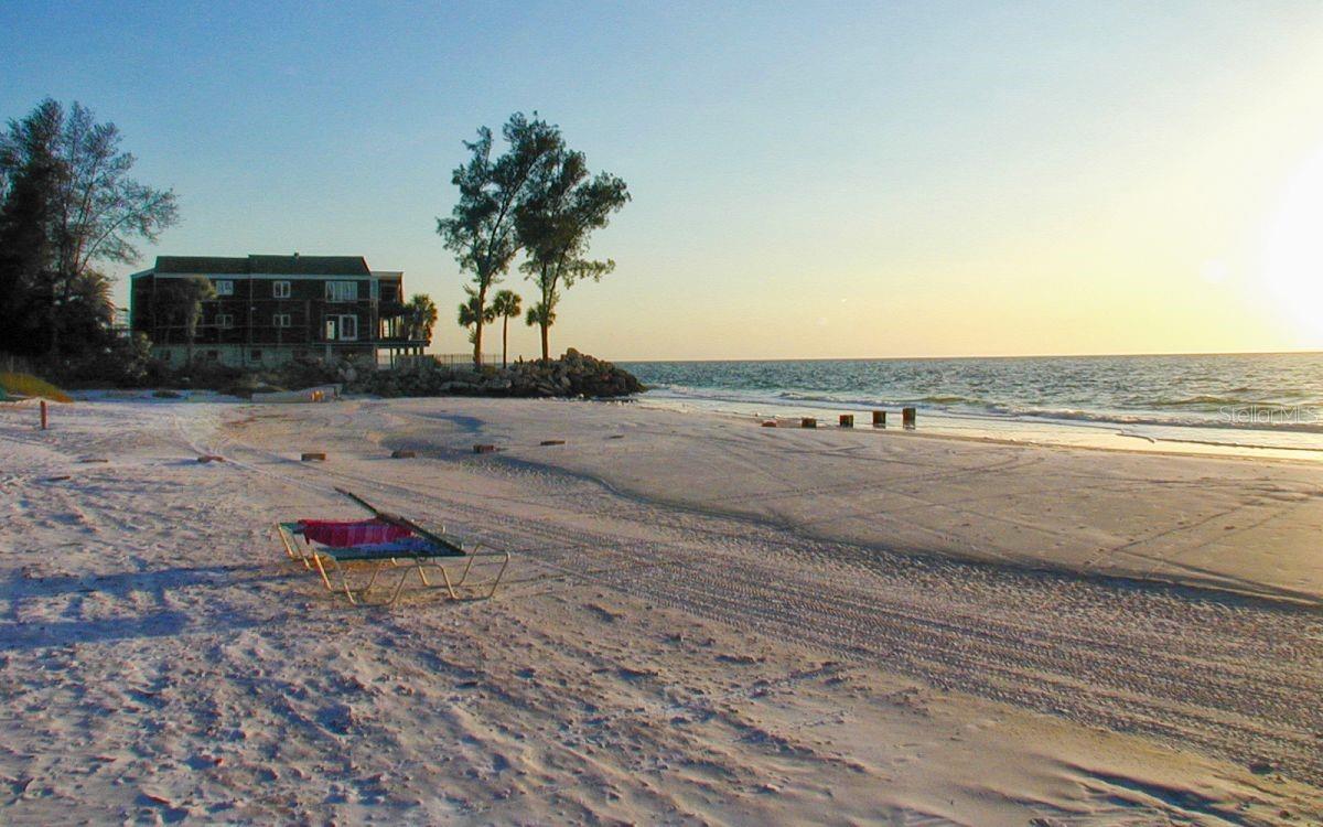 199 WHISPERING SANDS DR #201