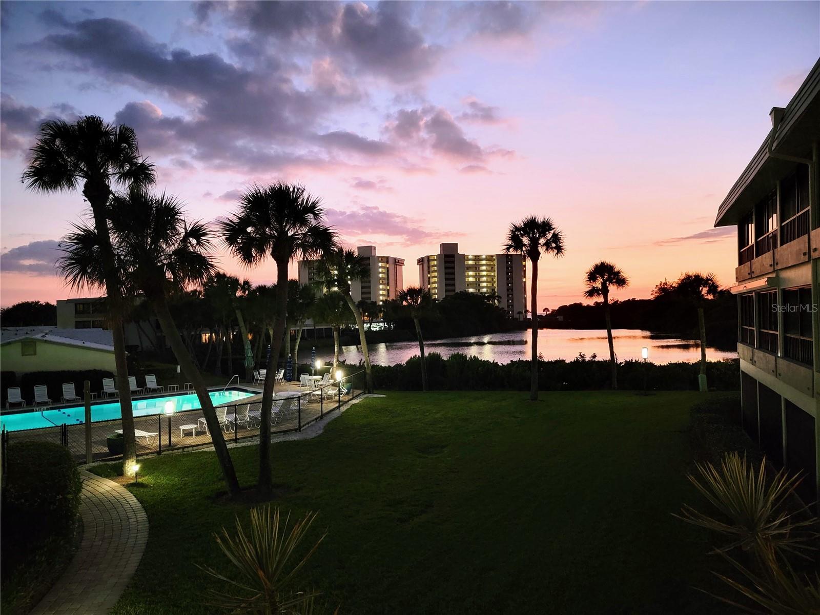 199 WHISPERING SANDS DR #201