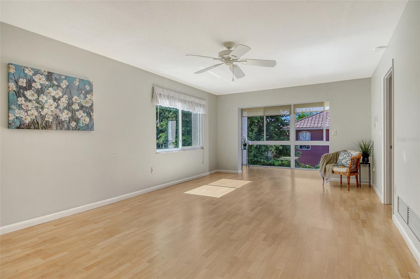 260 SANTA MARIA ST #305