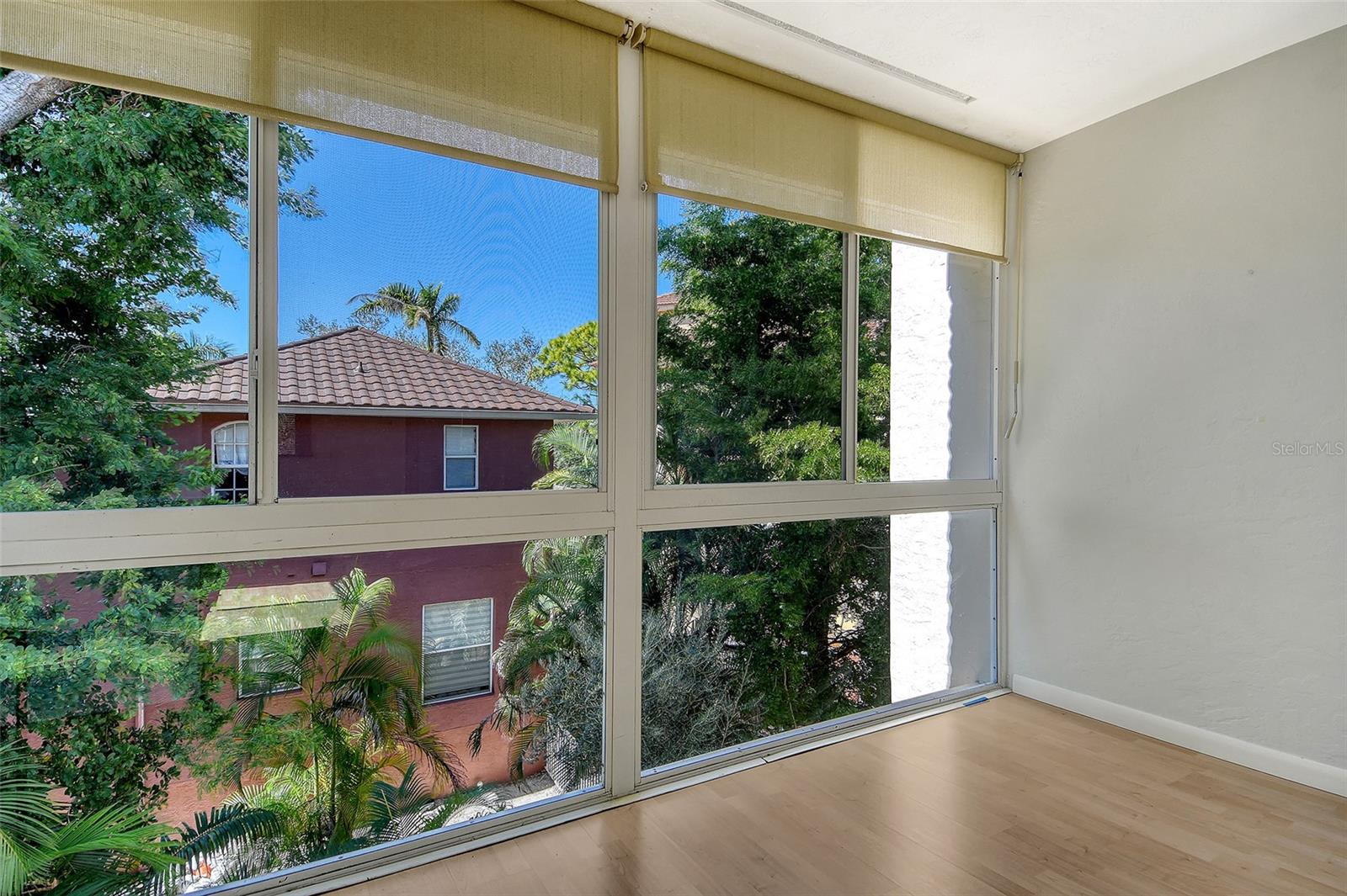 260 SANTA MARIA ST #305