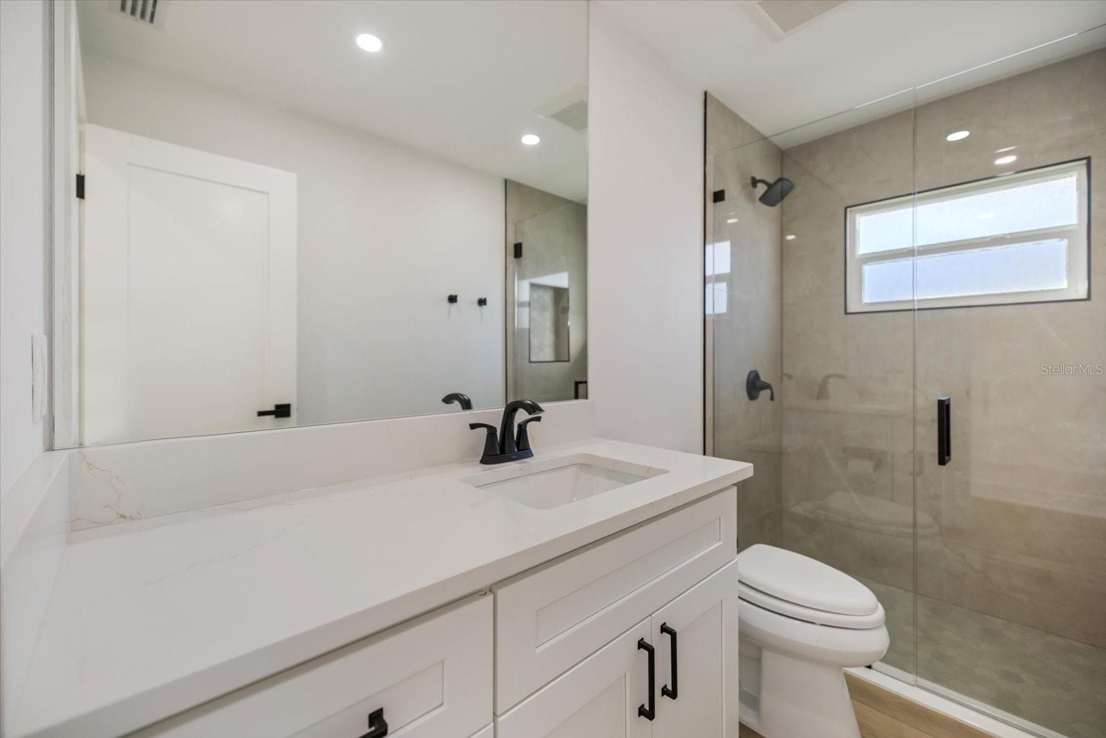 470 LEGER DR