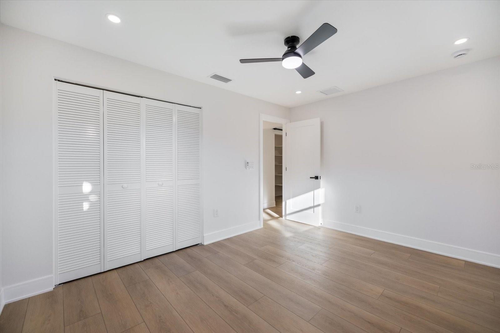 470 LEGER DR
