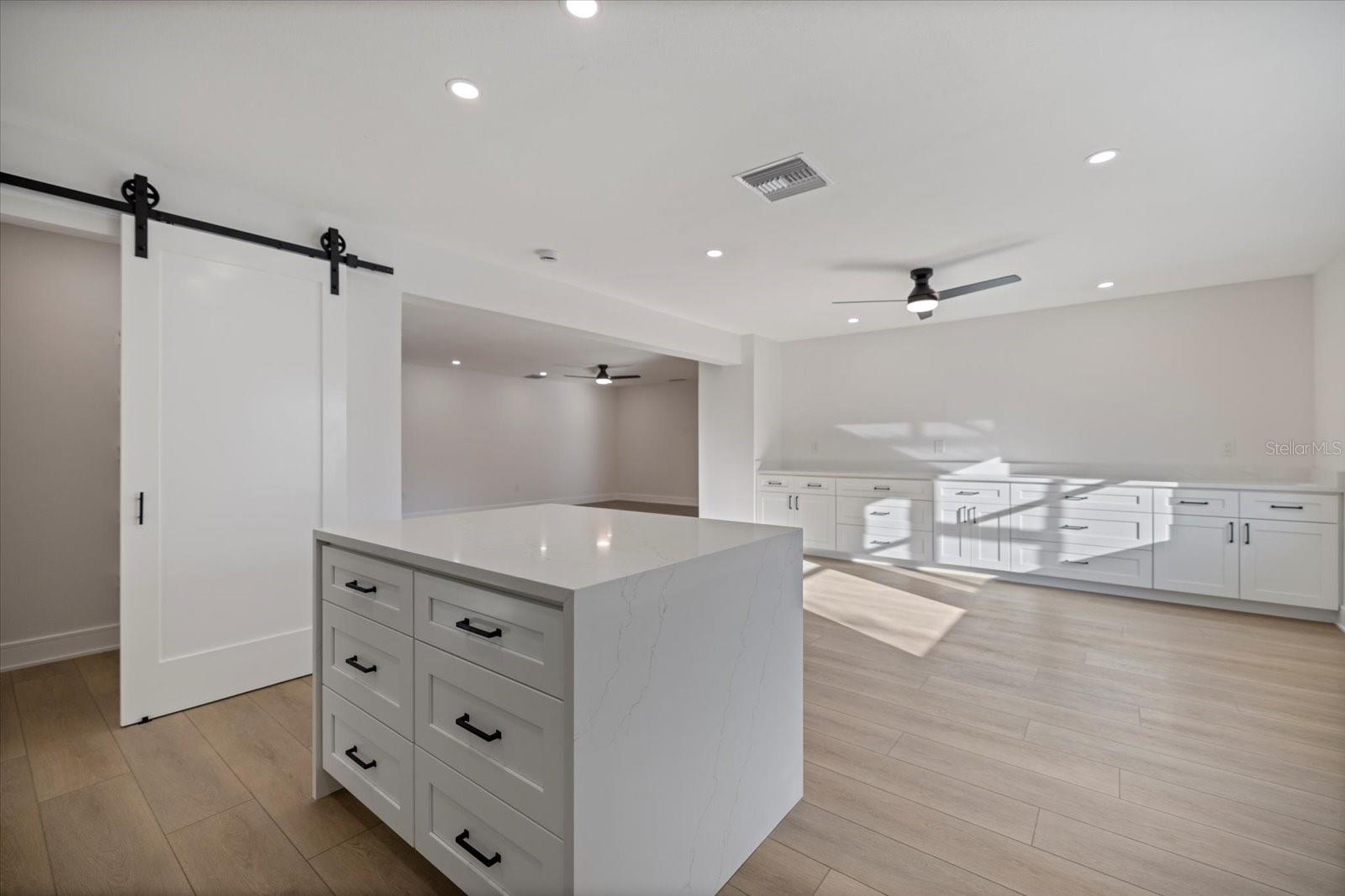 470 LEGER DR