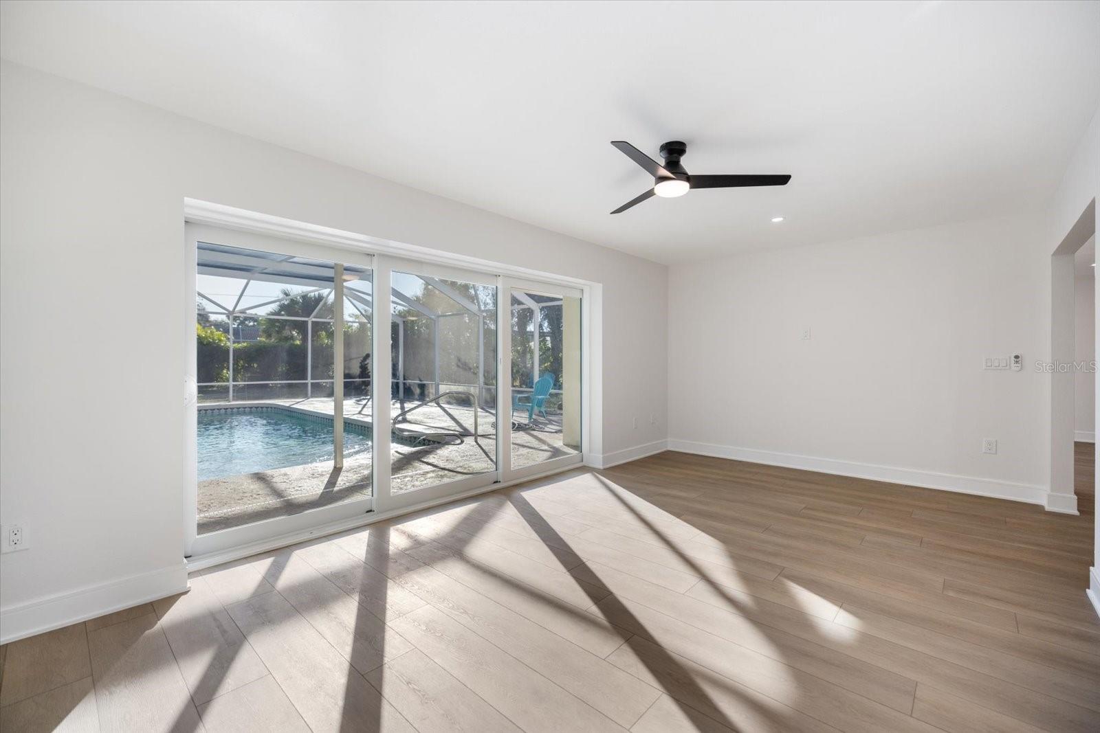 470 LEGER DR