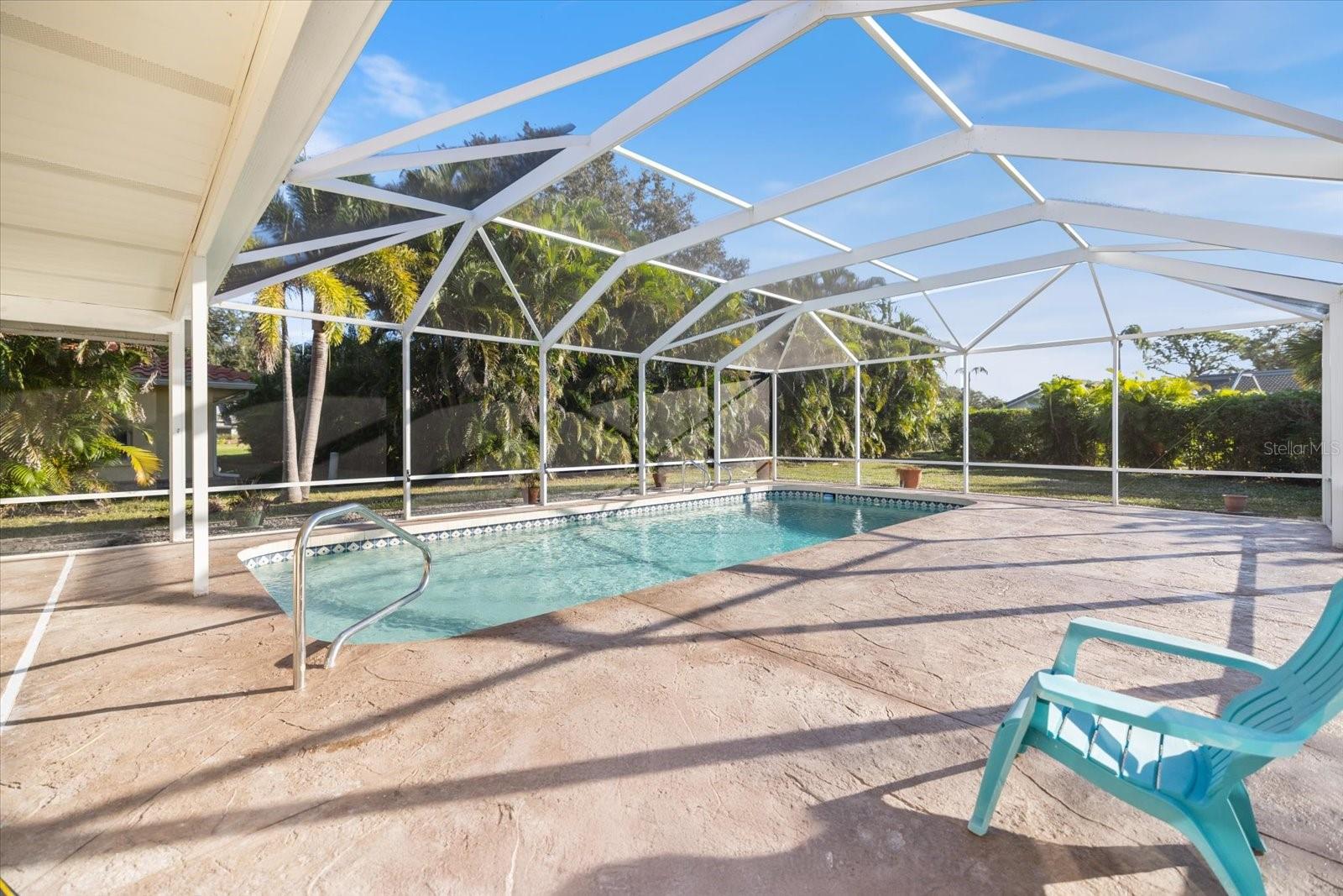 470 LEGER DR