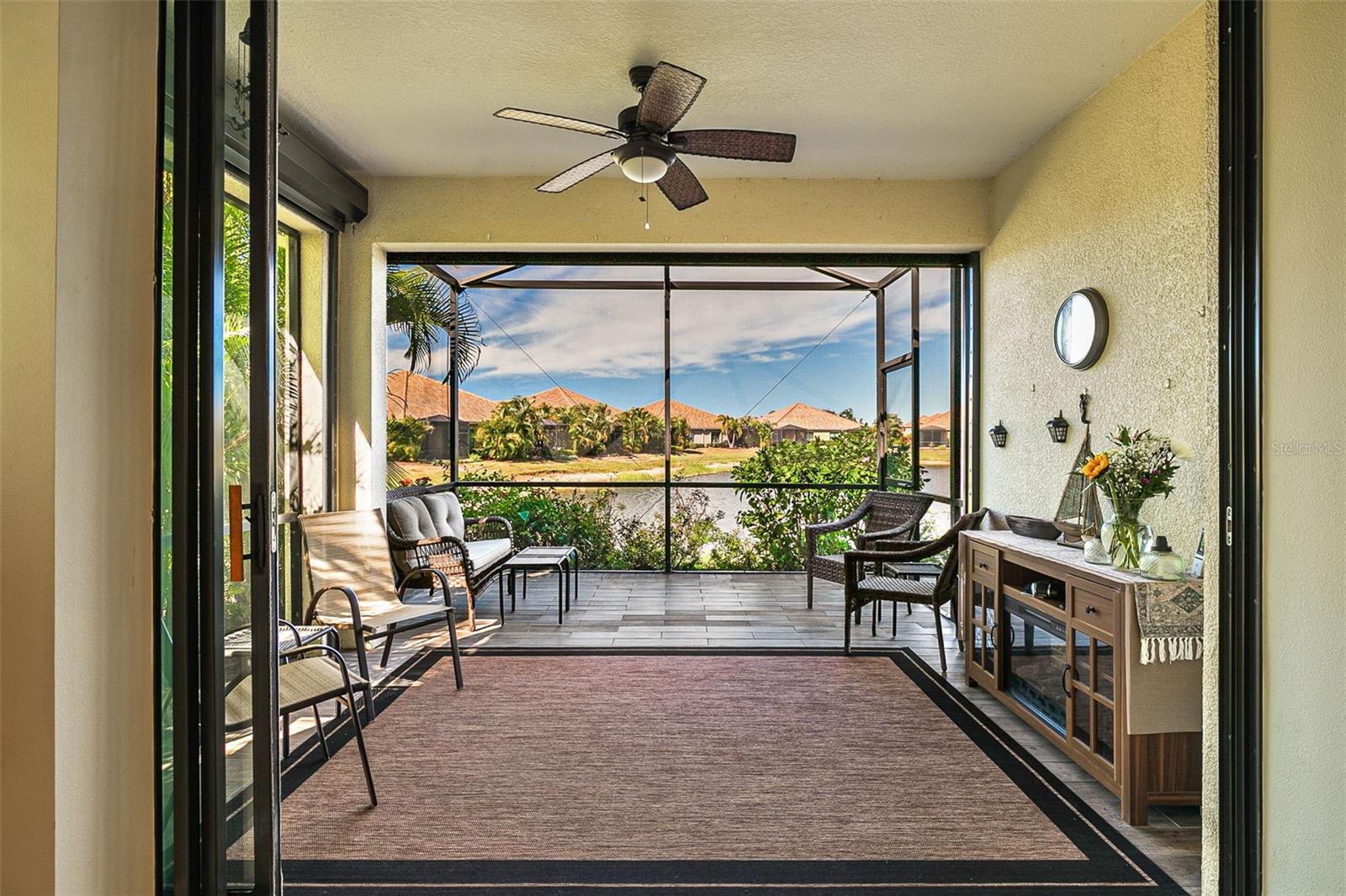 1282 BACKSPIN DR