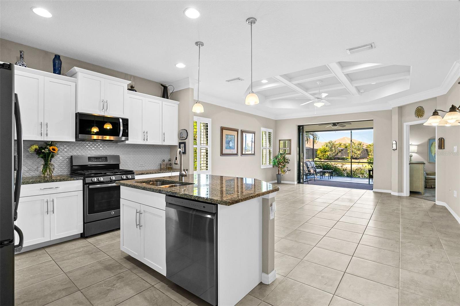 1282 BACKSPIN DR