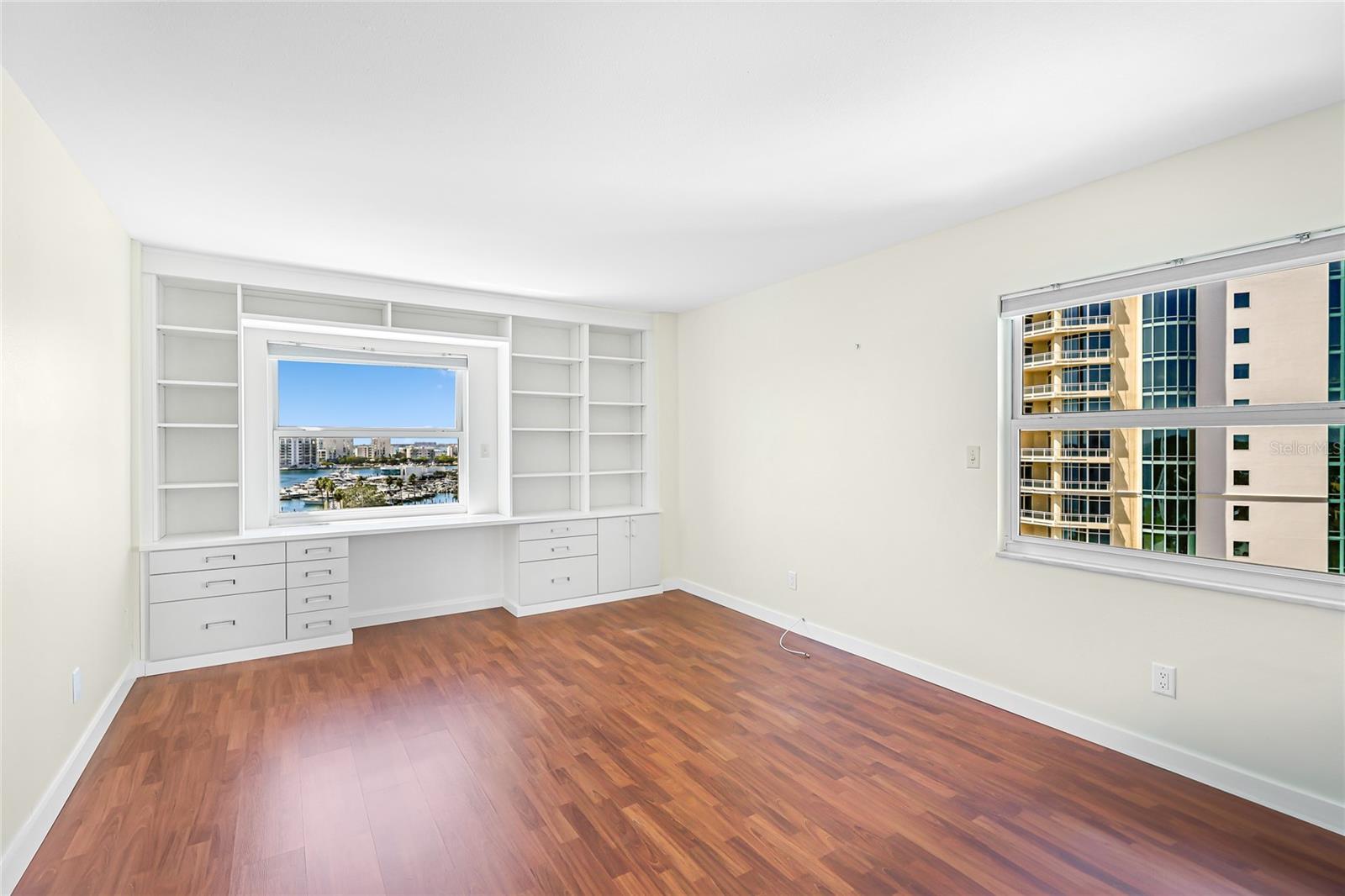 435 S GULFSTREAM AVE #1004