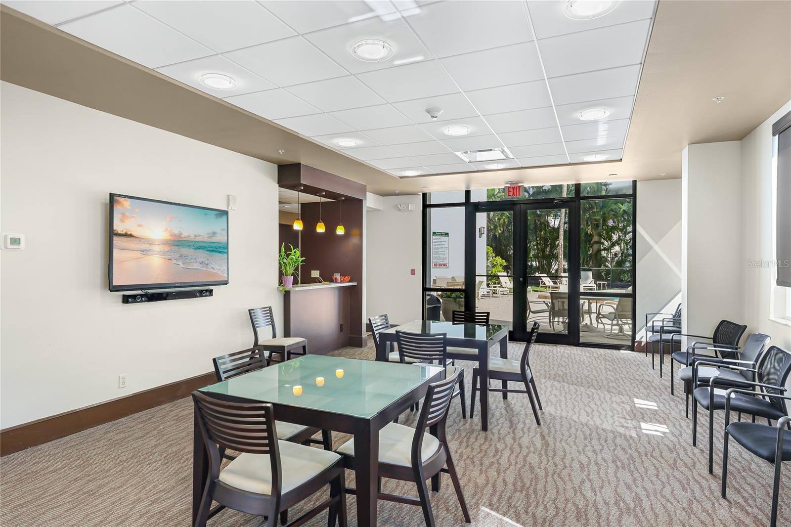 435 S GULFSTREAM AVE #1004