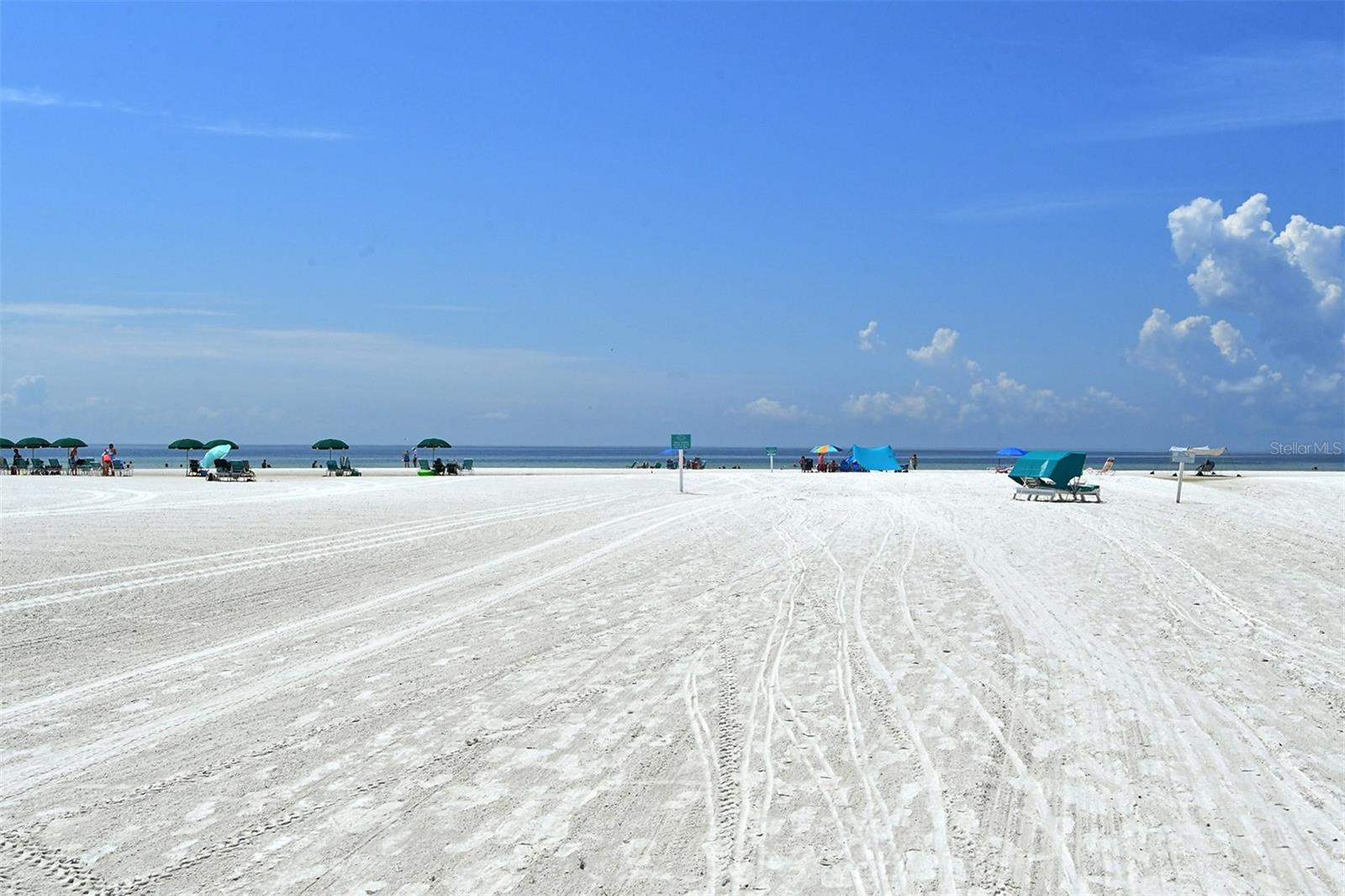 5950 MIDNIGHT PASS RD #201