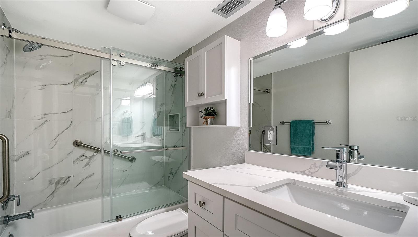 5950 MIDNIGHT PASS RD #201