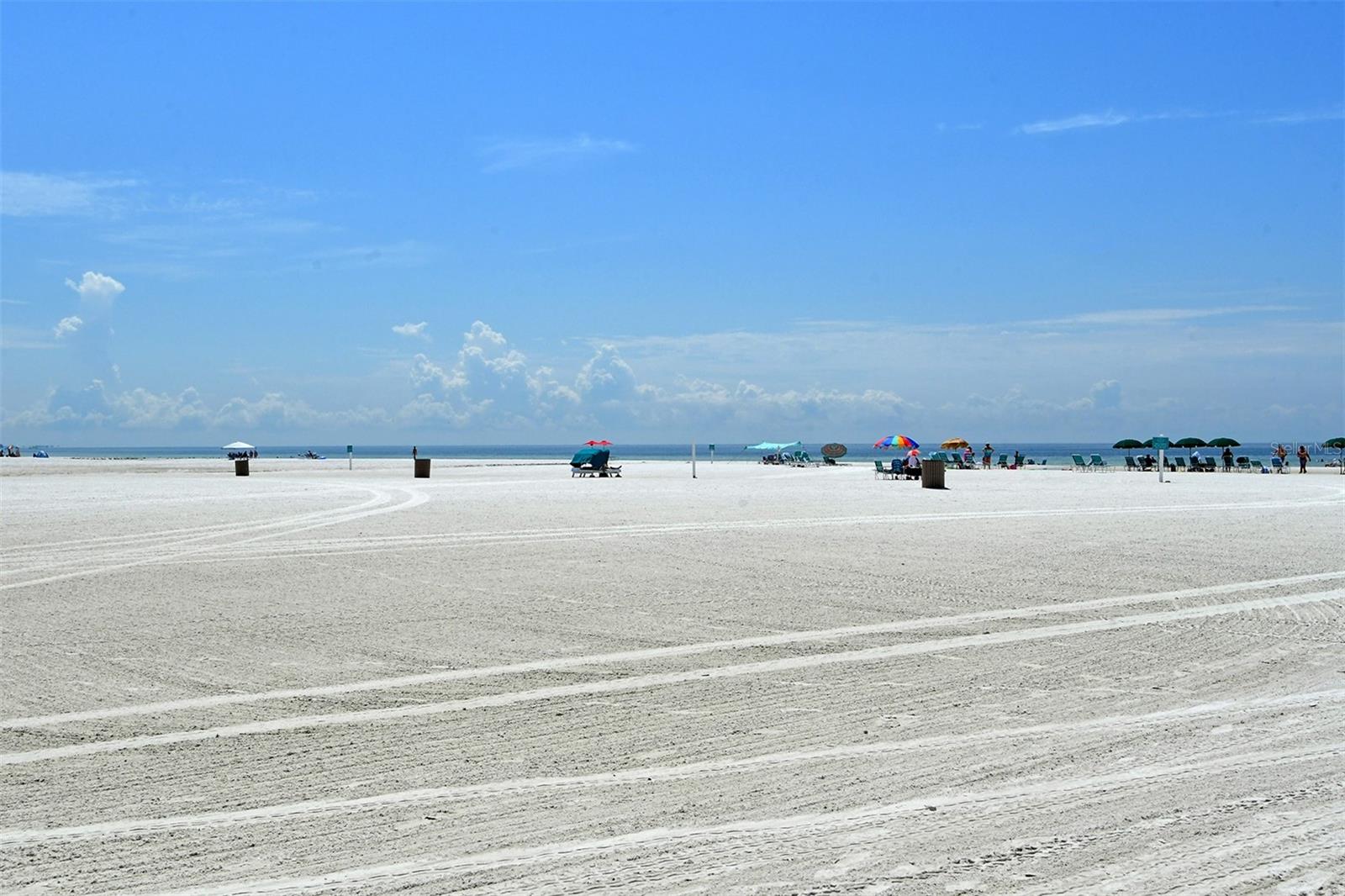 5950 MIDNIGHT PASS RD #201