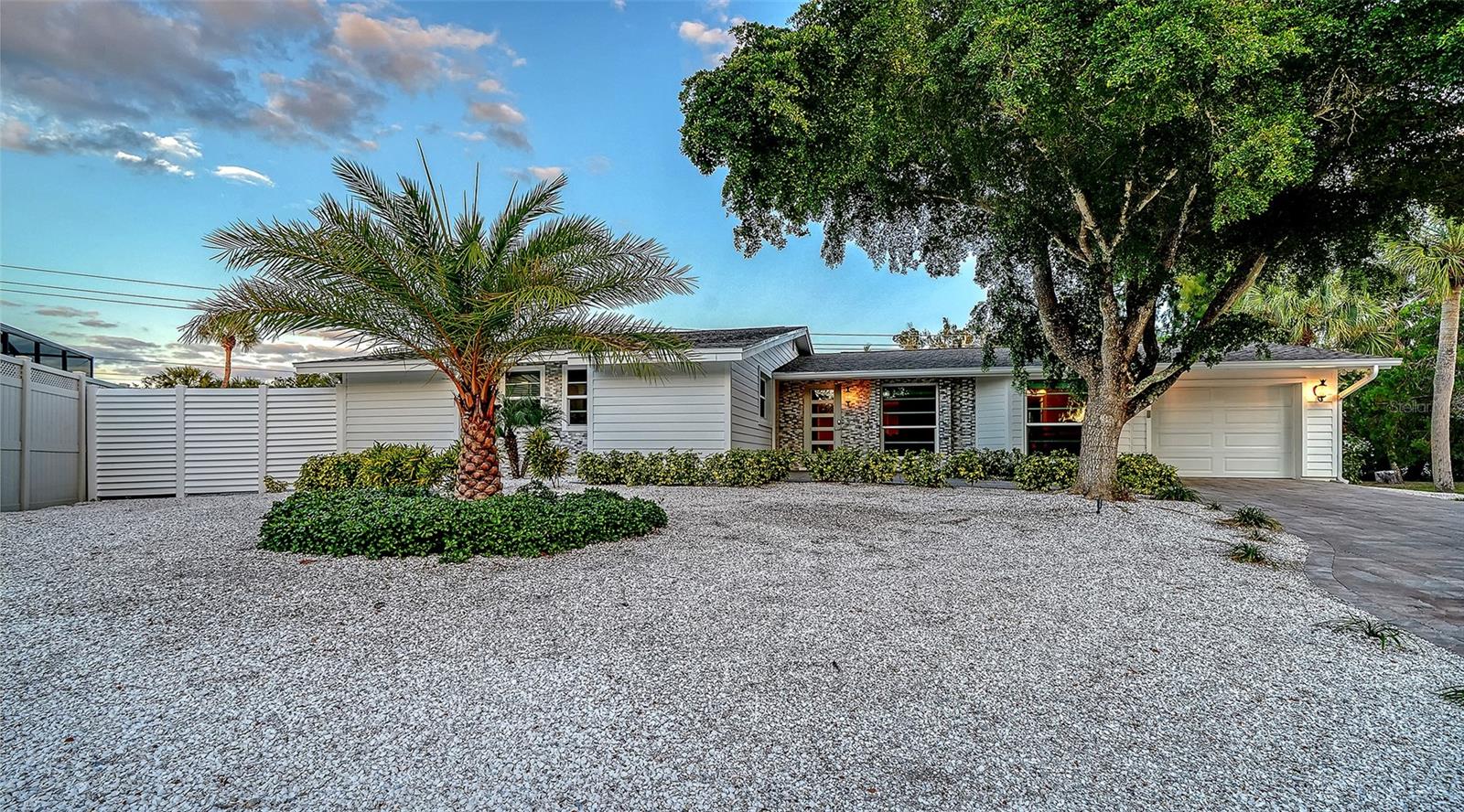 783 BIRDSONG LN