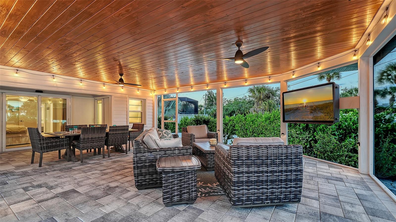 783 BIRDSONG LN