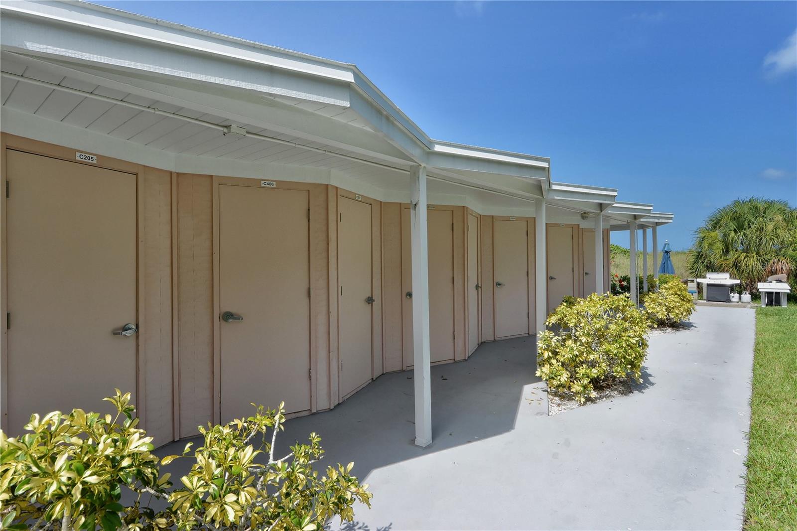 8625 MIDNIGHT PASS RD #305B