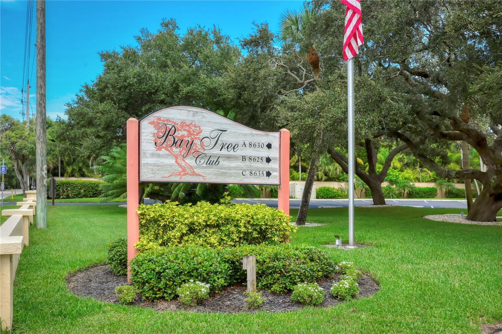 8625 MIDNIGHT PASS RD #305B