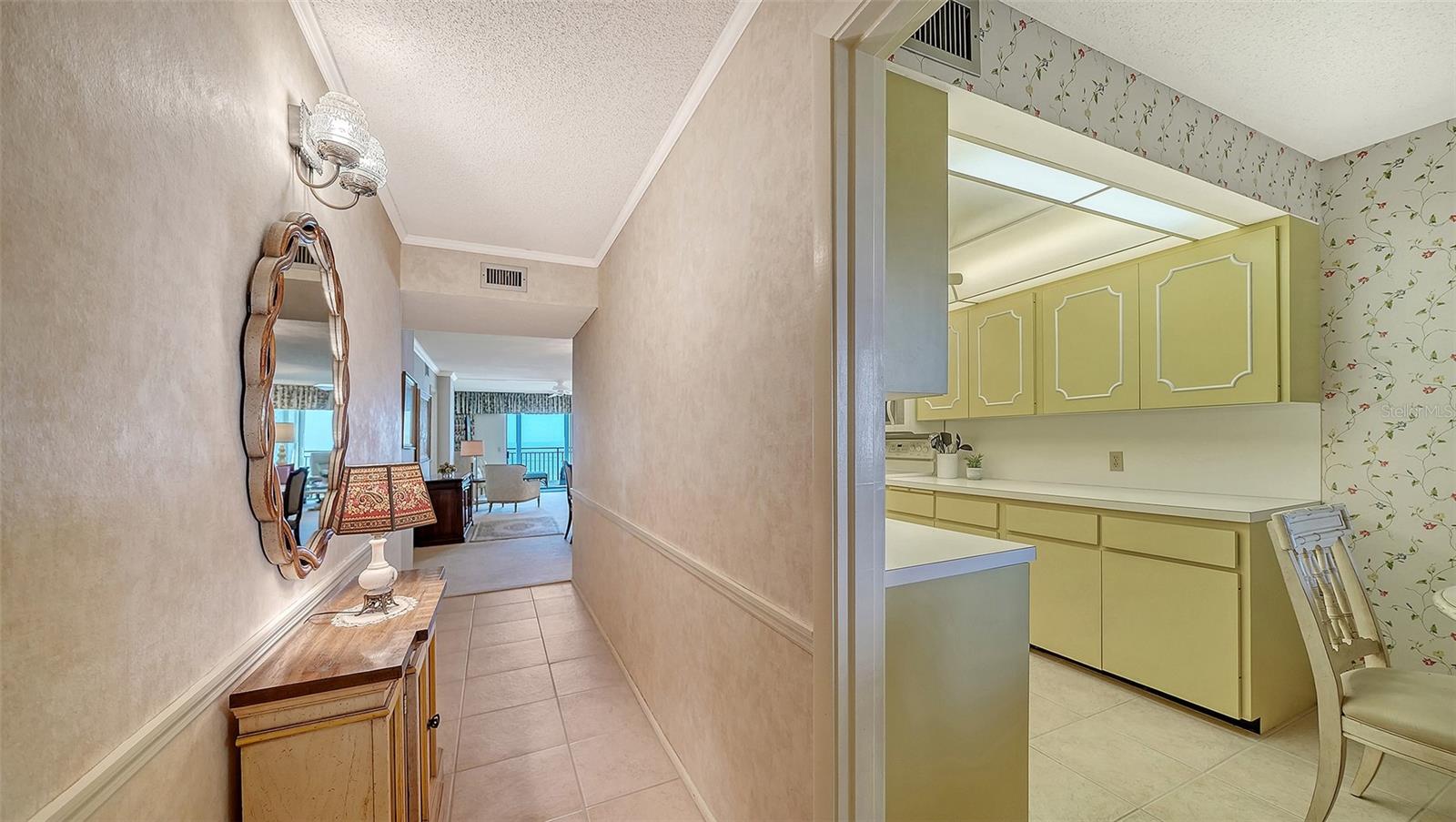 19 WHISPERING SANDS DR #802