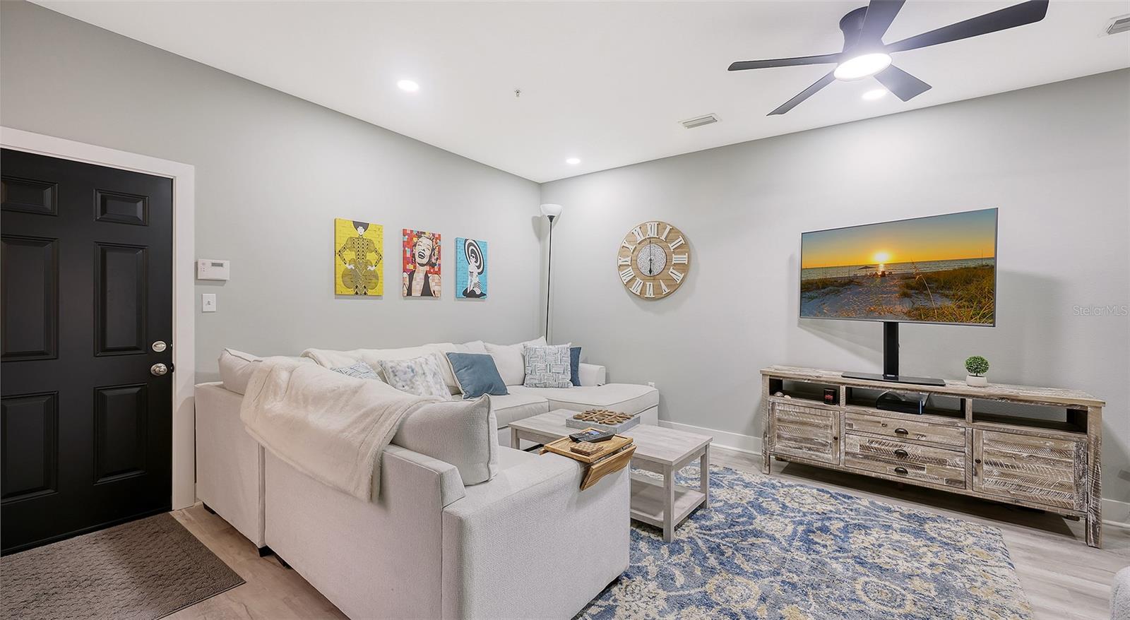 3827 PARKRIDGE CIR #1-102