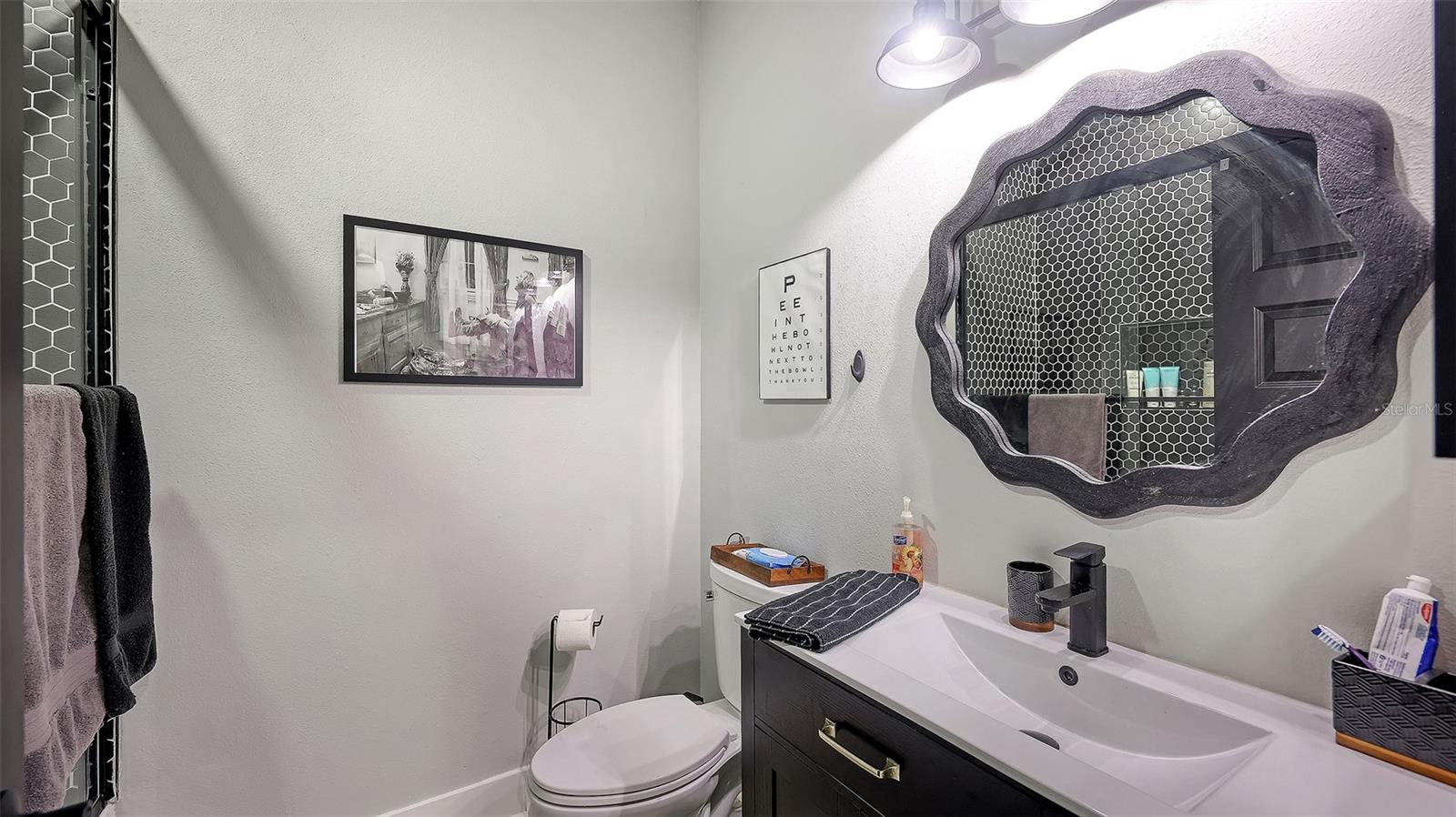 3827 PARKRIDGE CIR #1-102