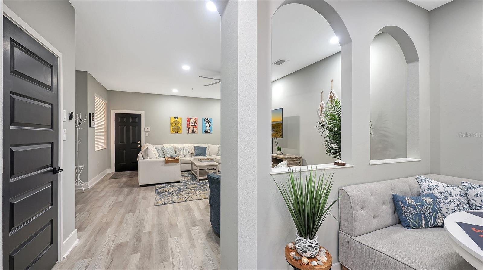 3827 PARKRIDGE CIR #1-102