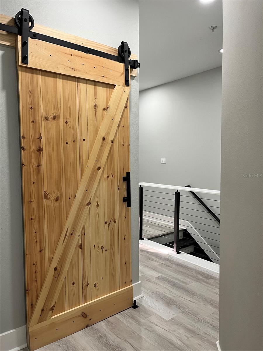 3827 PARKRIDGE CIR #1-102