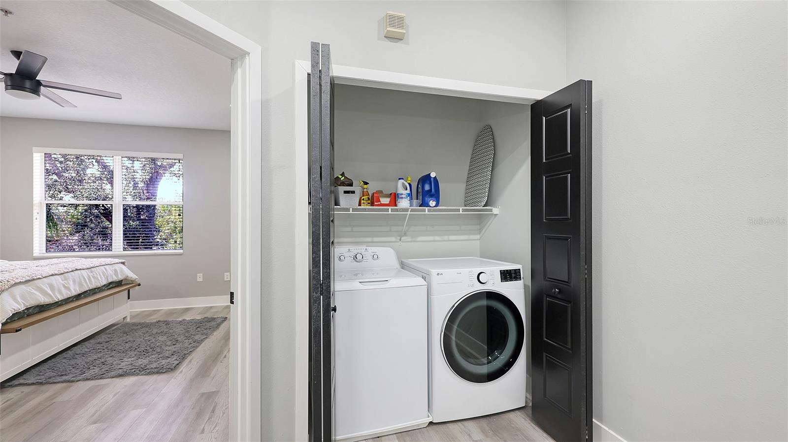 3827 PARKRIDGE CIR #1-102