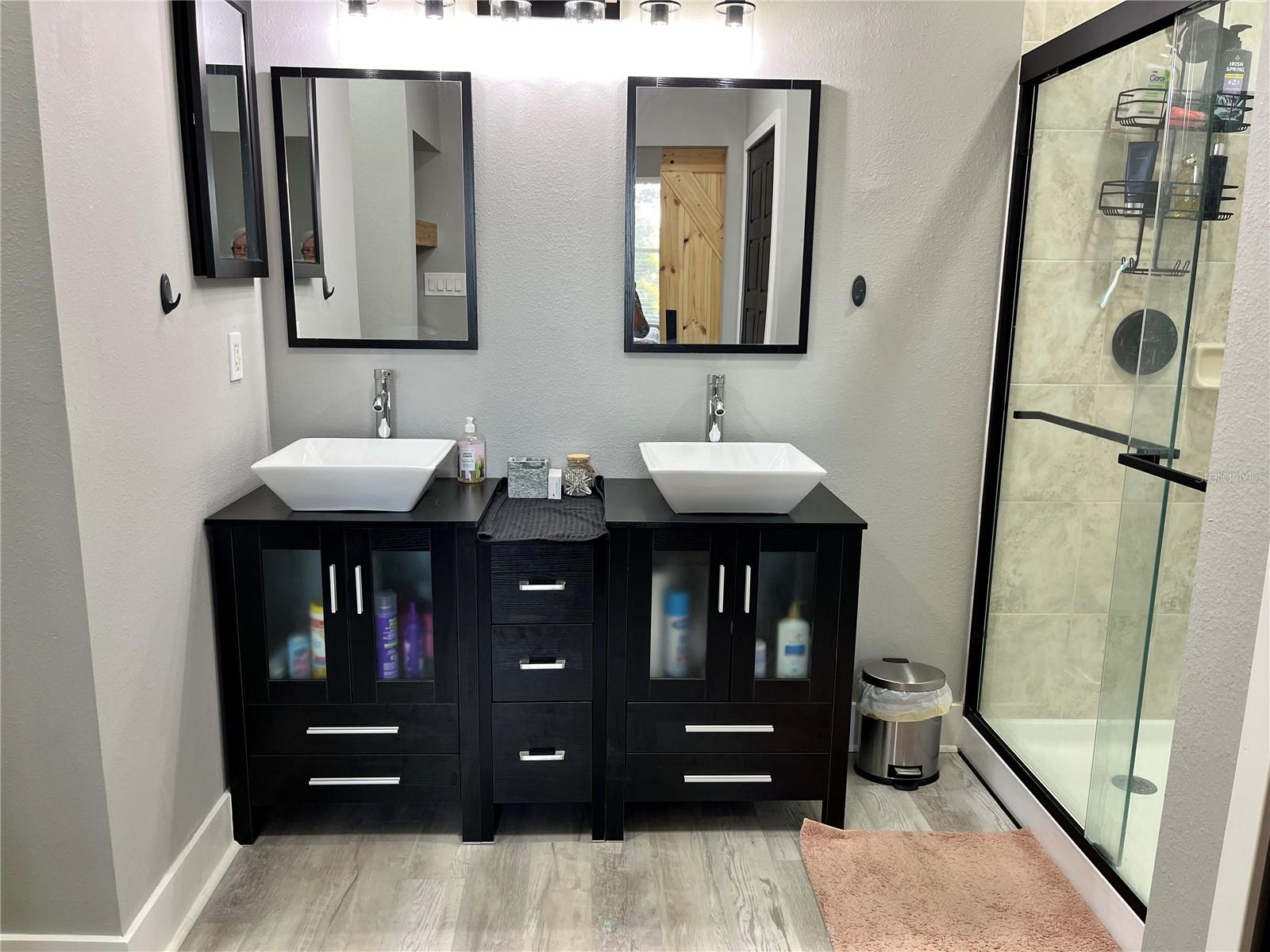 3827 PARKRIDGE CIR #1-102