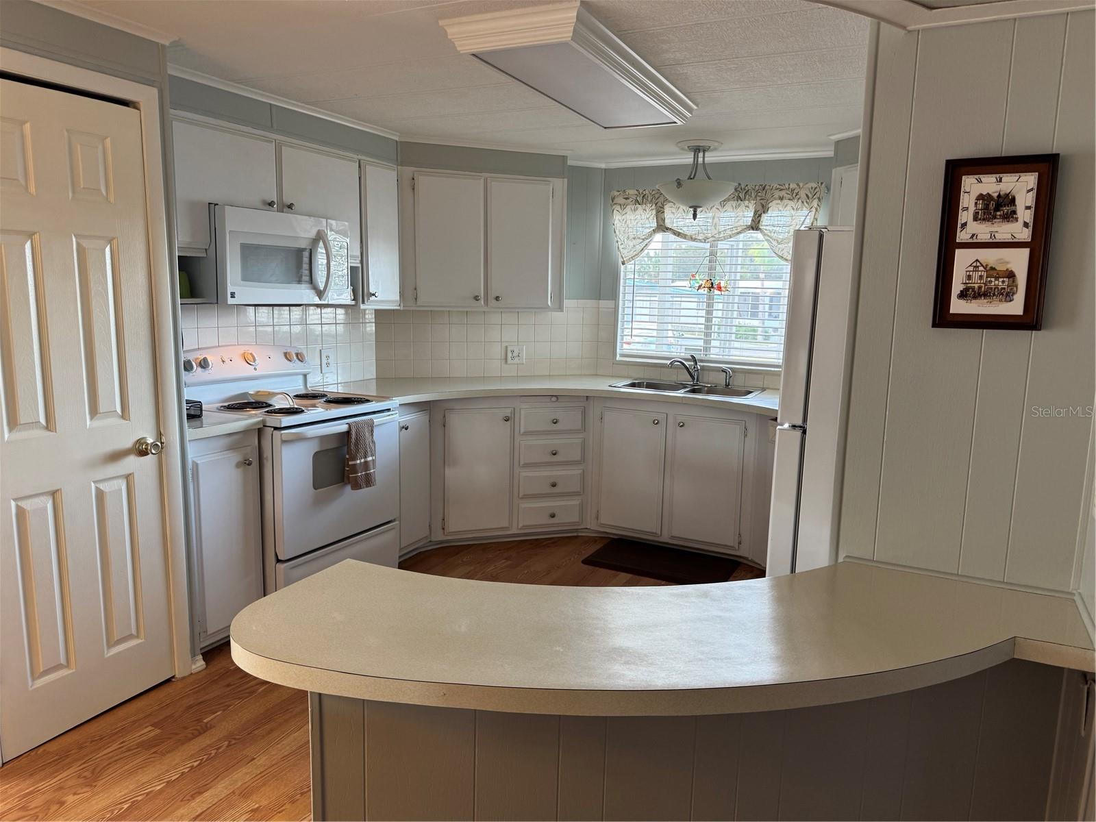 9 LAFITTE DR