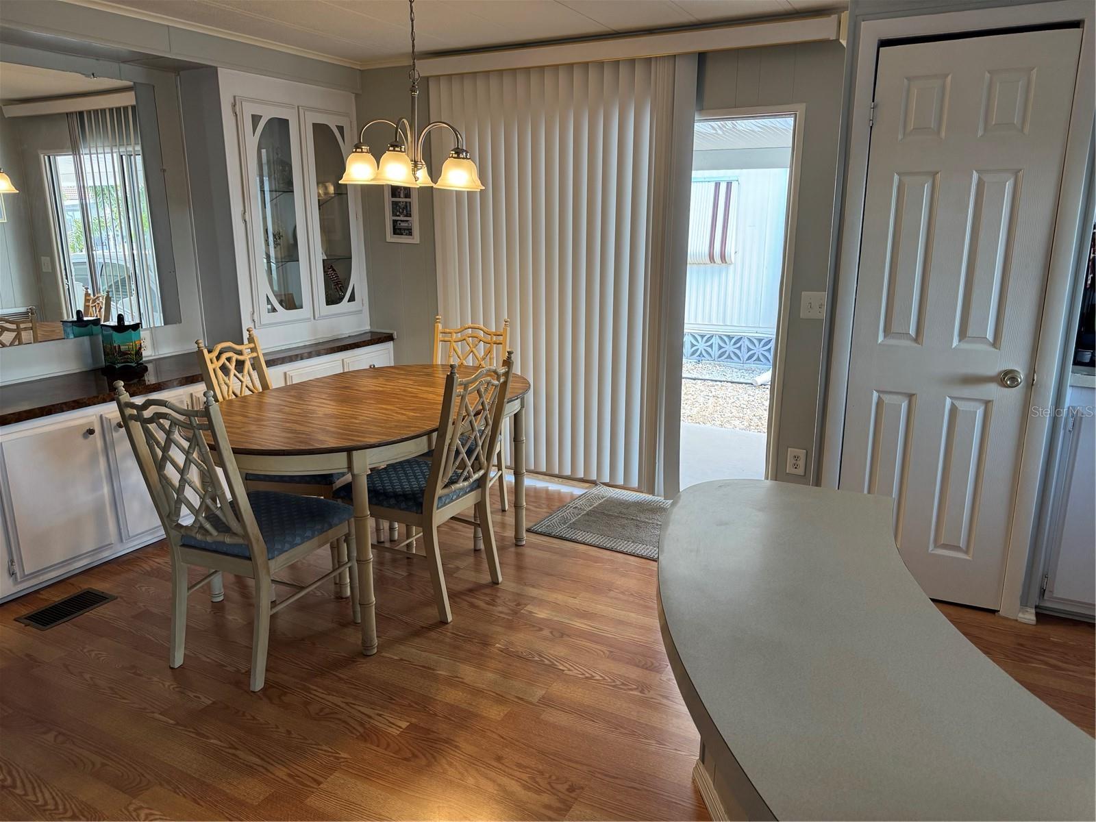 9 LAFITTE DR