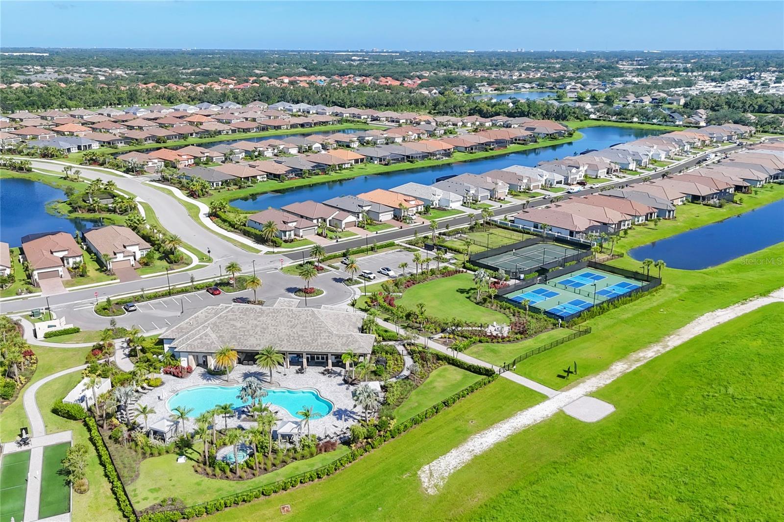 6294 GRANDVIEW HILL CT