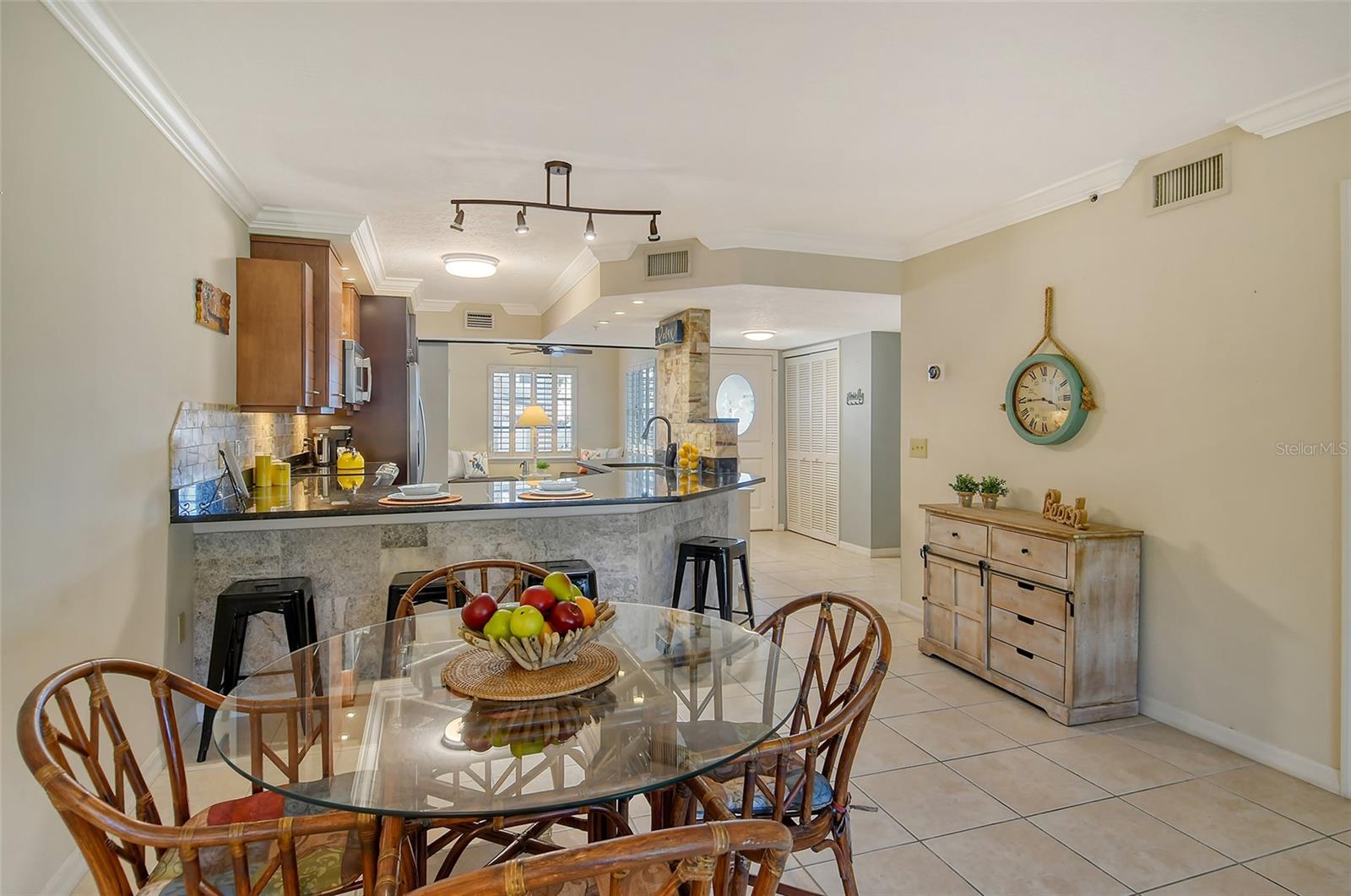 1243 SIESTA BAYSIDE DR #D