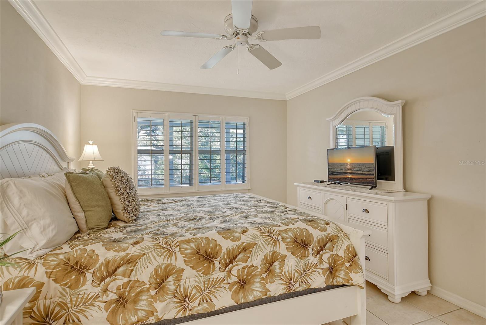 1243 SIESTA BAYSIDE DR #D