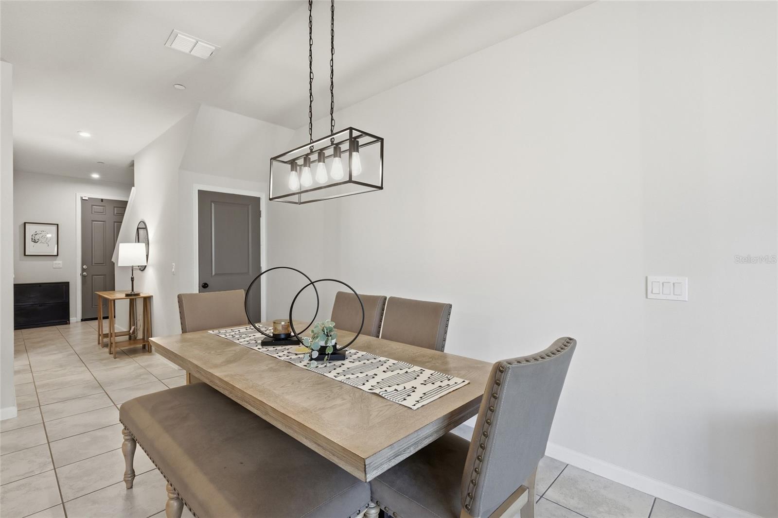 1788 HOLDEN RIDGE LN