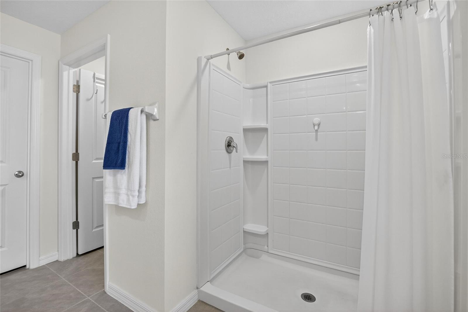 7751 ROSEWOOD GARDEN LOOP