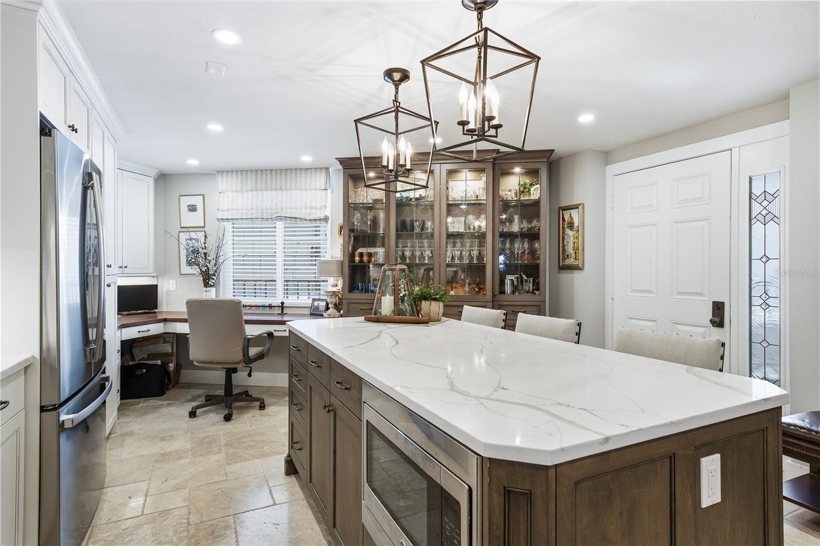 5880 MIDNIGHT PASS RD #302