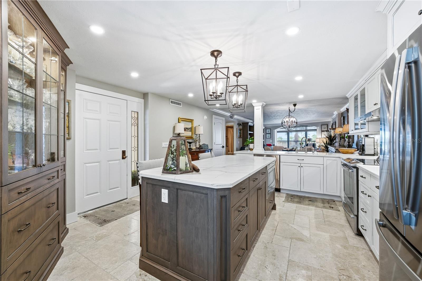 5880 MIDNIGHT PASS RD #302