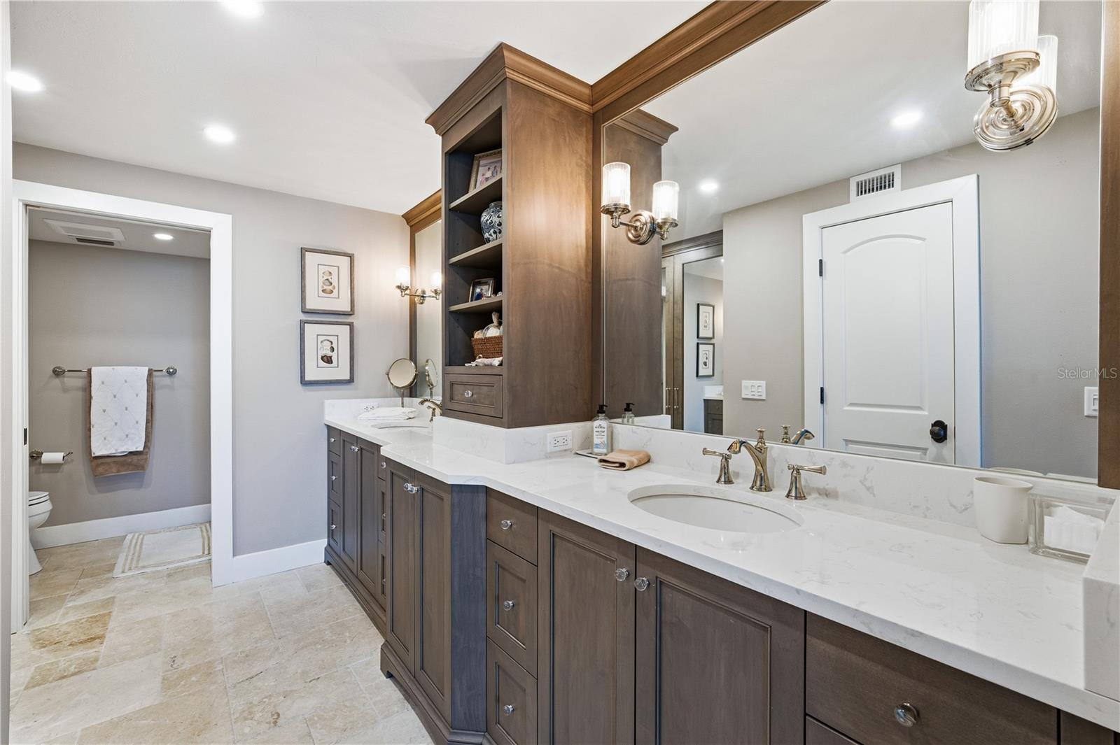 5880 MIDNIGHT PASS RD #302