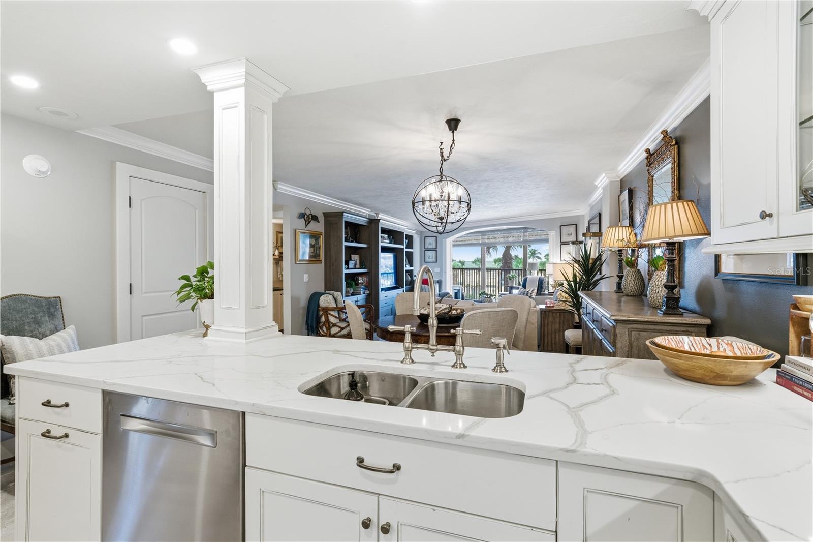 5880 MIDNIGHT PASS RD #302