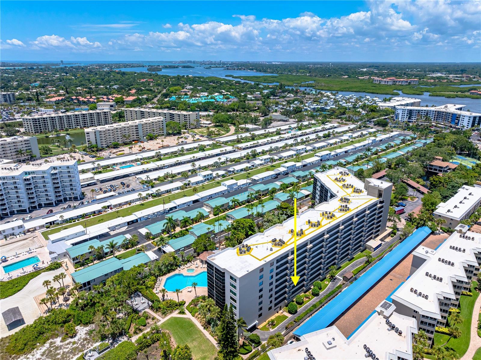 5880 MIDNIGHT PASS RD #302