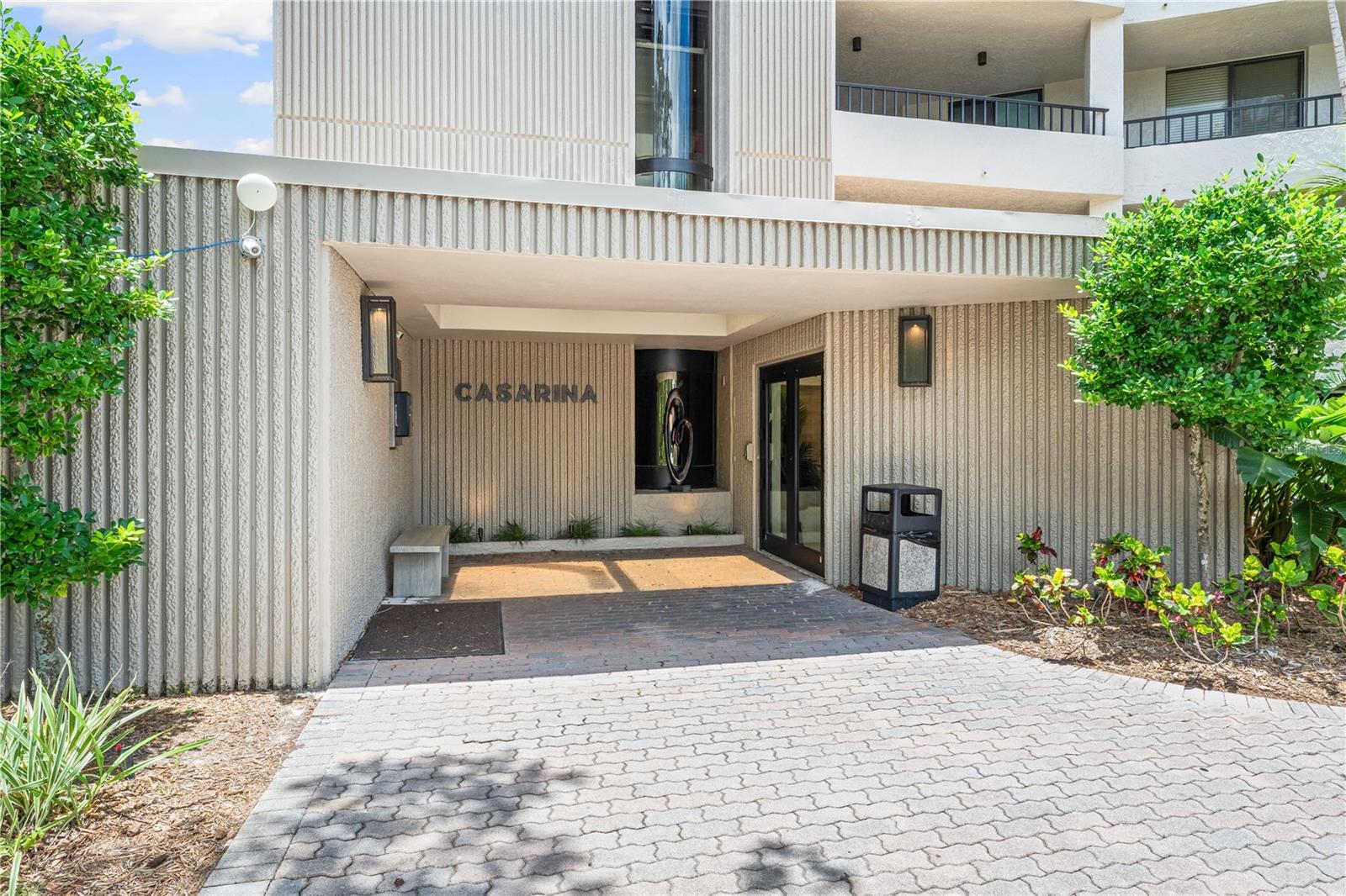 5880 MIDNIGHT PASS RD #302