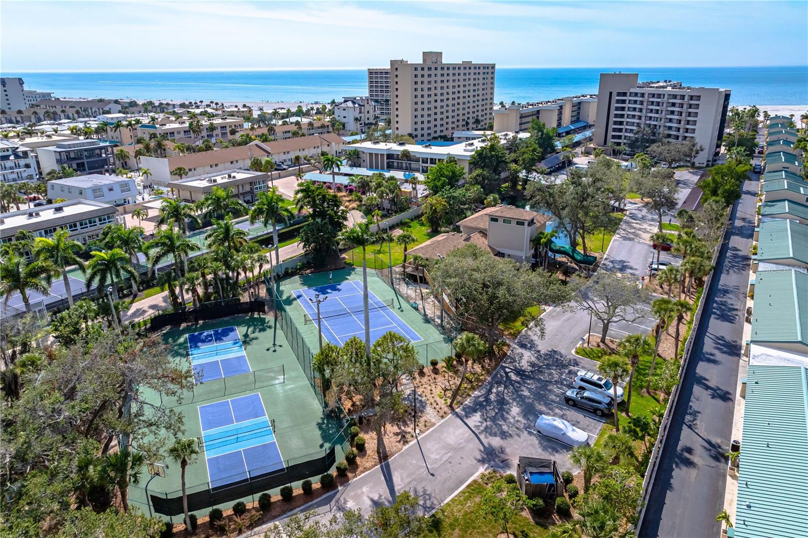 5880 MIDNIGHT PASS RD #302