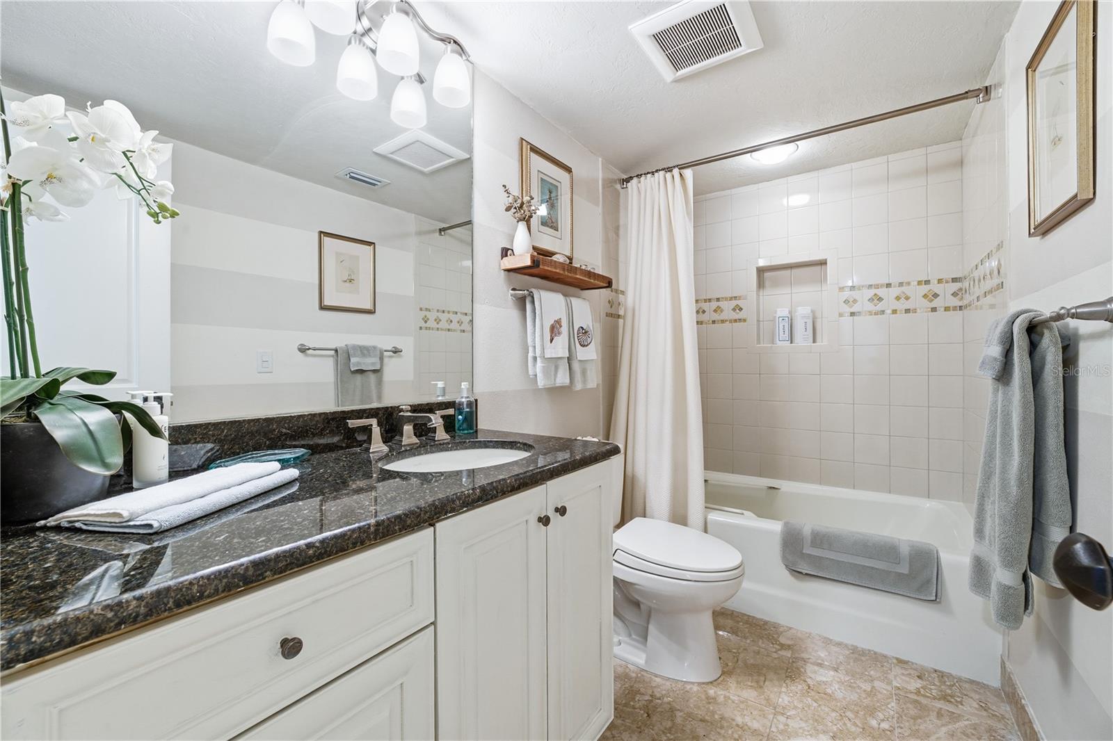 5880 MIDNIGHT PASS RD #302