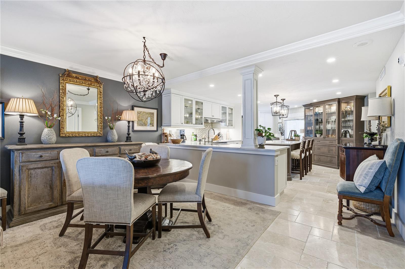 5880 MIDNIGHT PASS RD #302