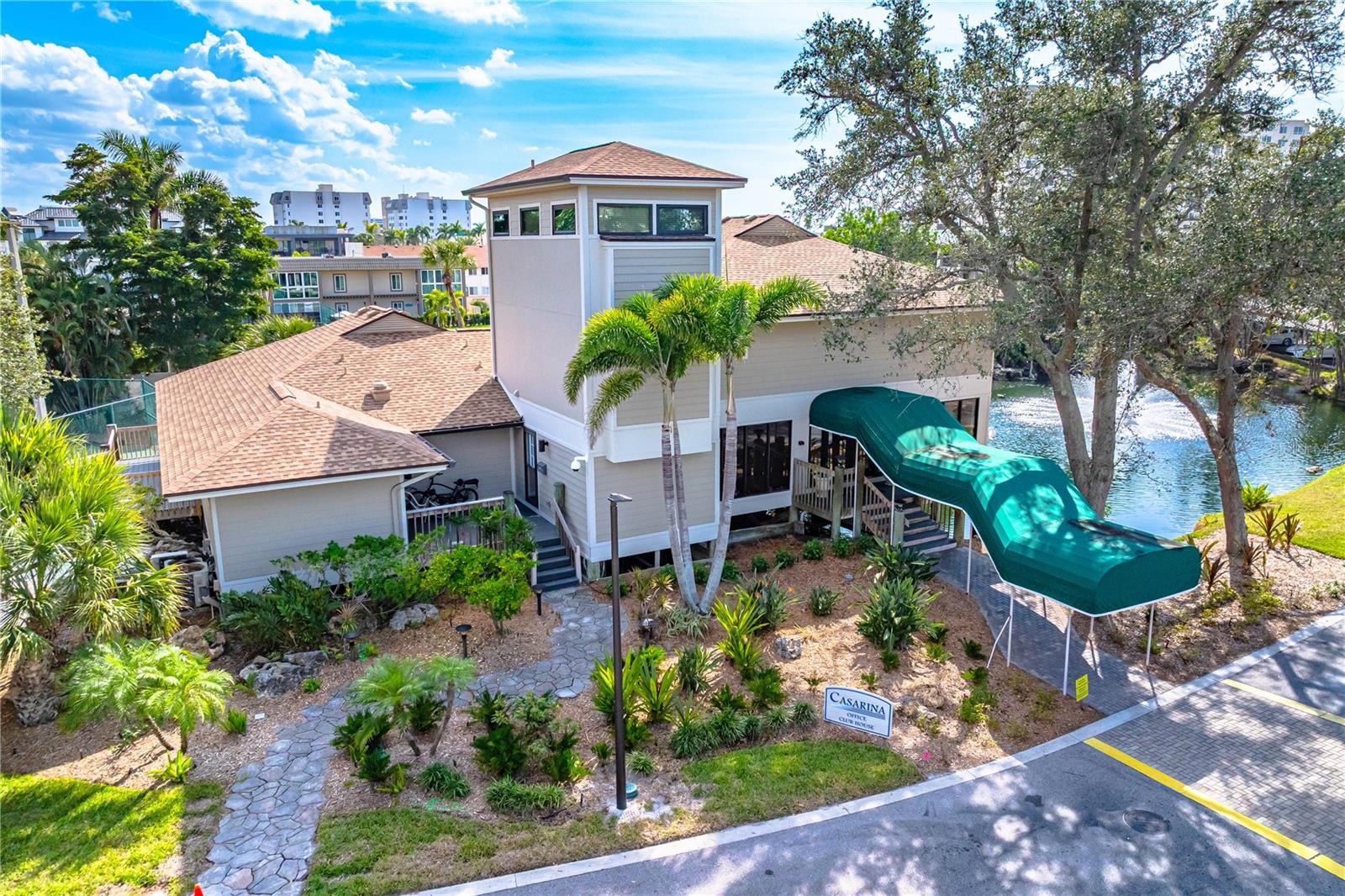 5880 MIDNIGHT PASS RD #302