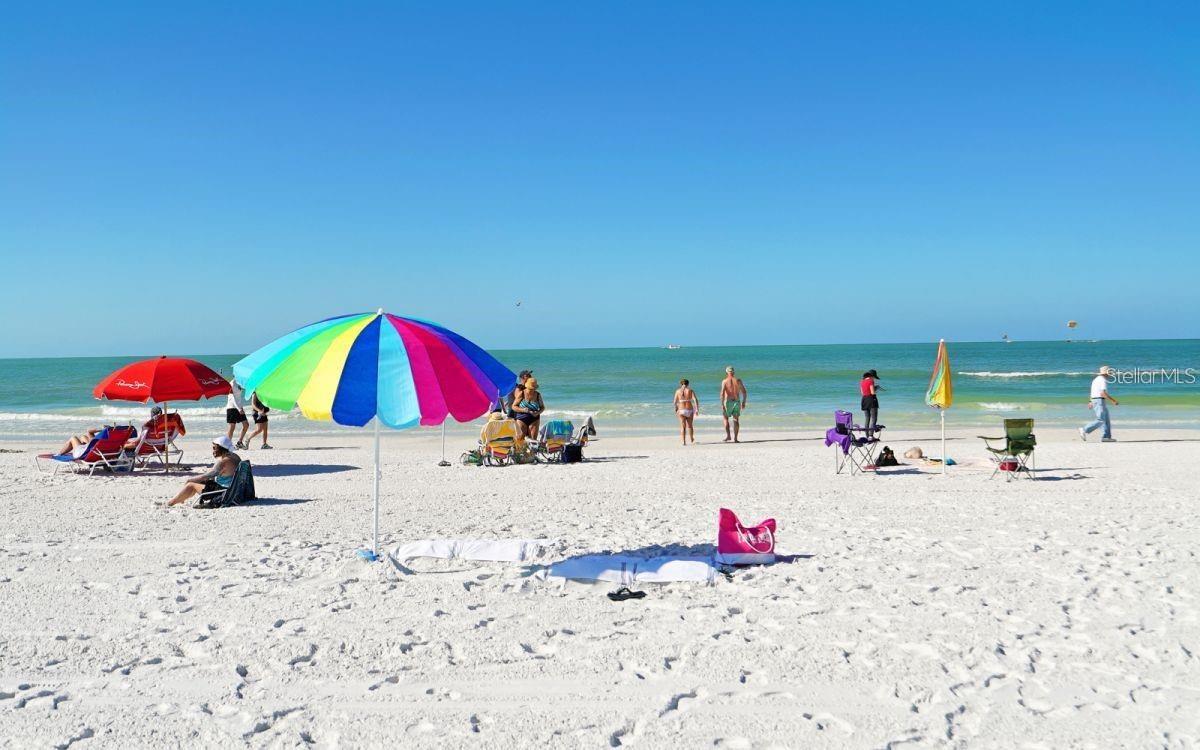 6157 MIDNIGHT PASS RD #G22