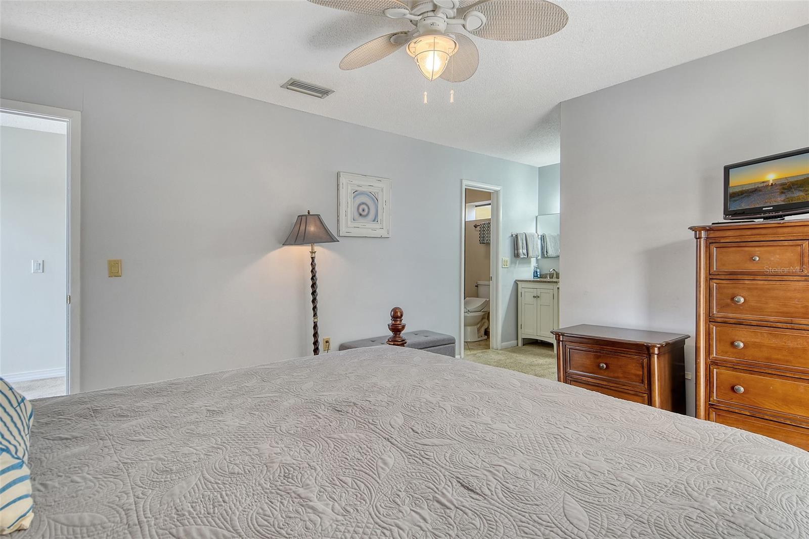 6157 MIDNIGHT PASS RD #G22