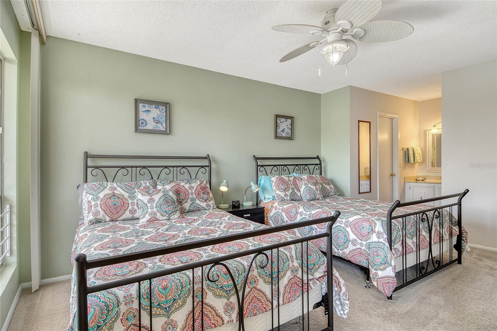 6157 MIDNIGHT PASS RD #G22